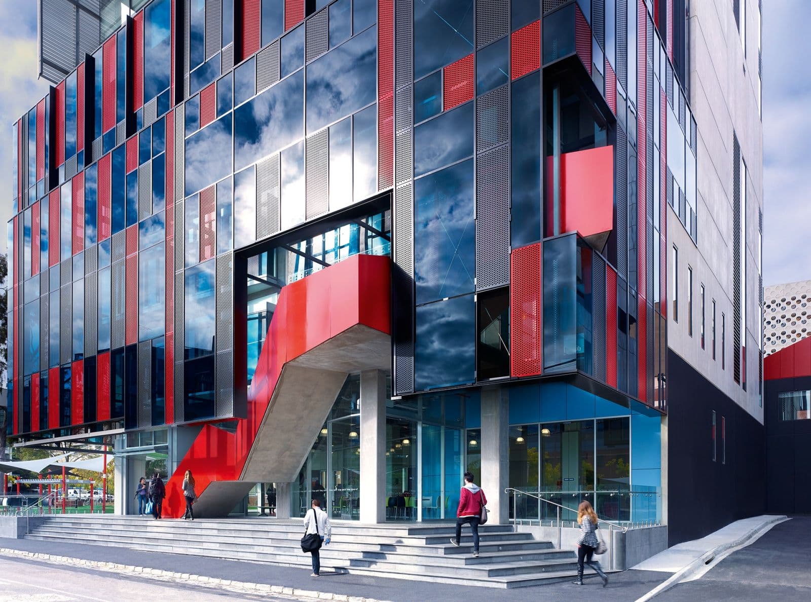 Swinburne University of Technology