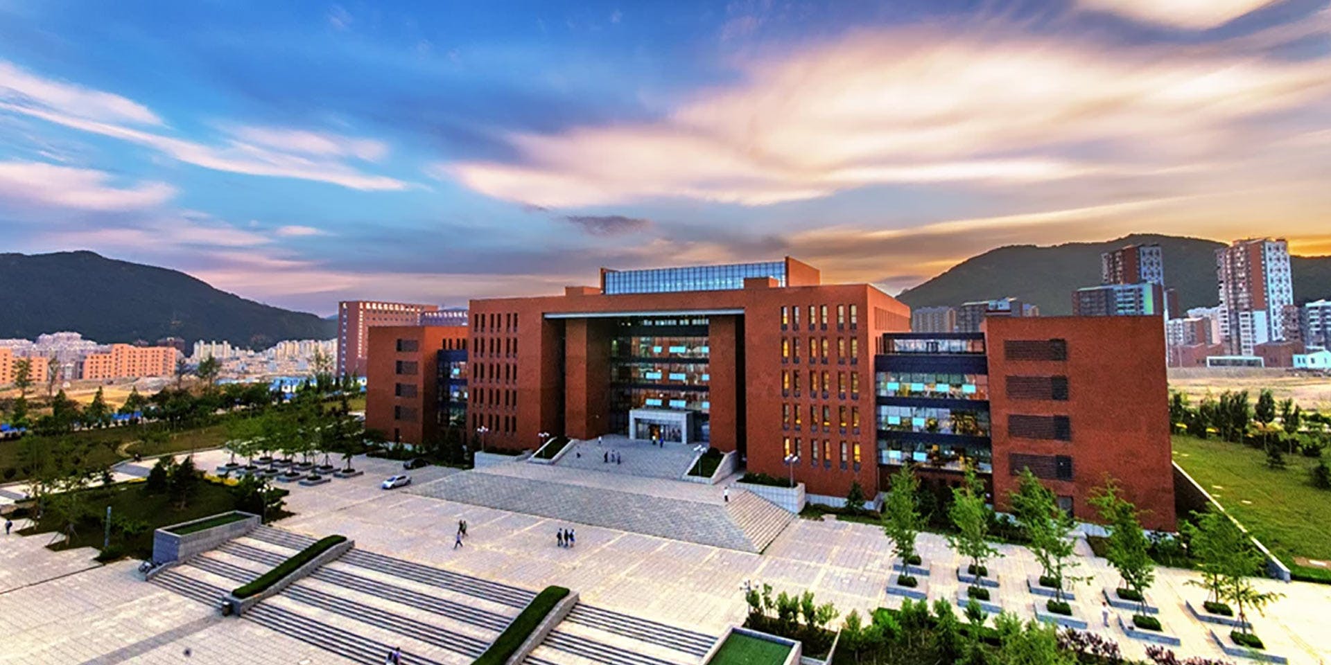 Dalian University of Technology