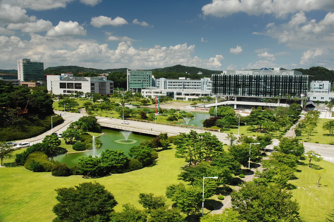 Korea Advanced Institute of Science and Technology (KAIST)
