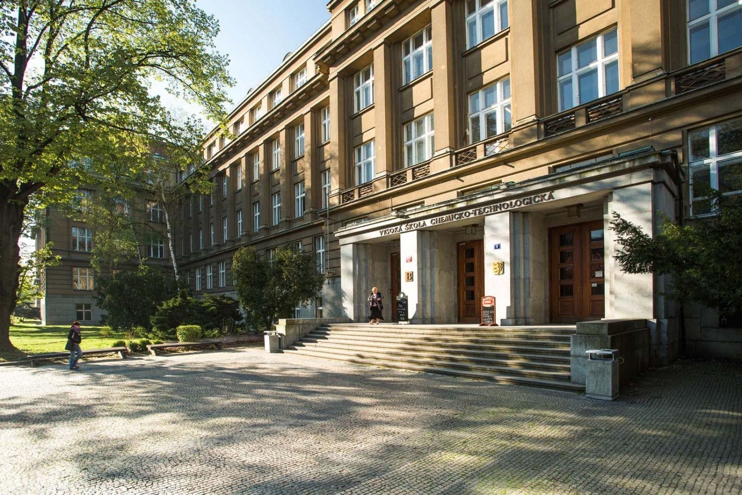 University of Chemistry and Technology, Prague